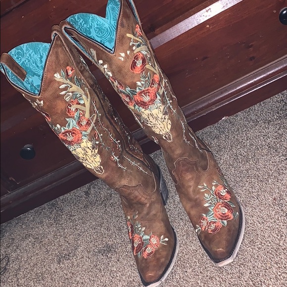 Corral Shoes - Corral Boots